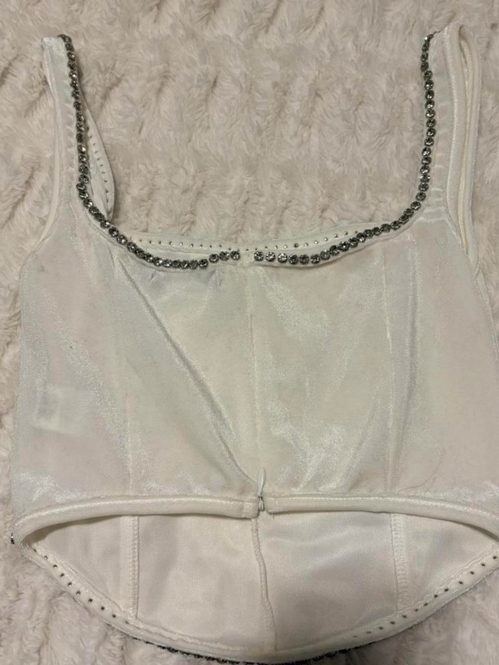 Pretty Little Thing white velvet corset top - Picture 4 of 8